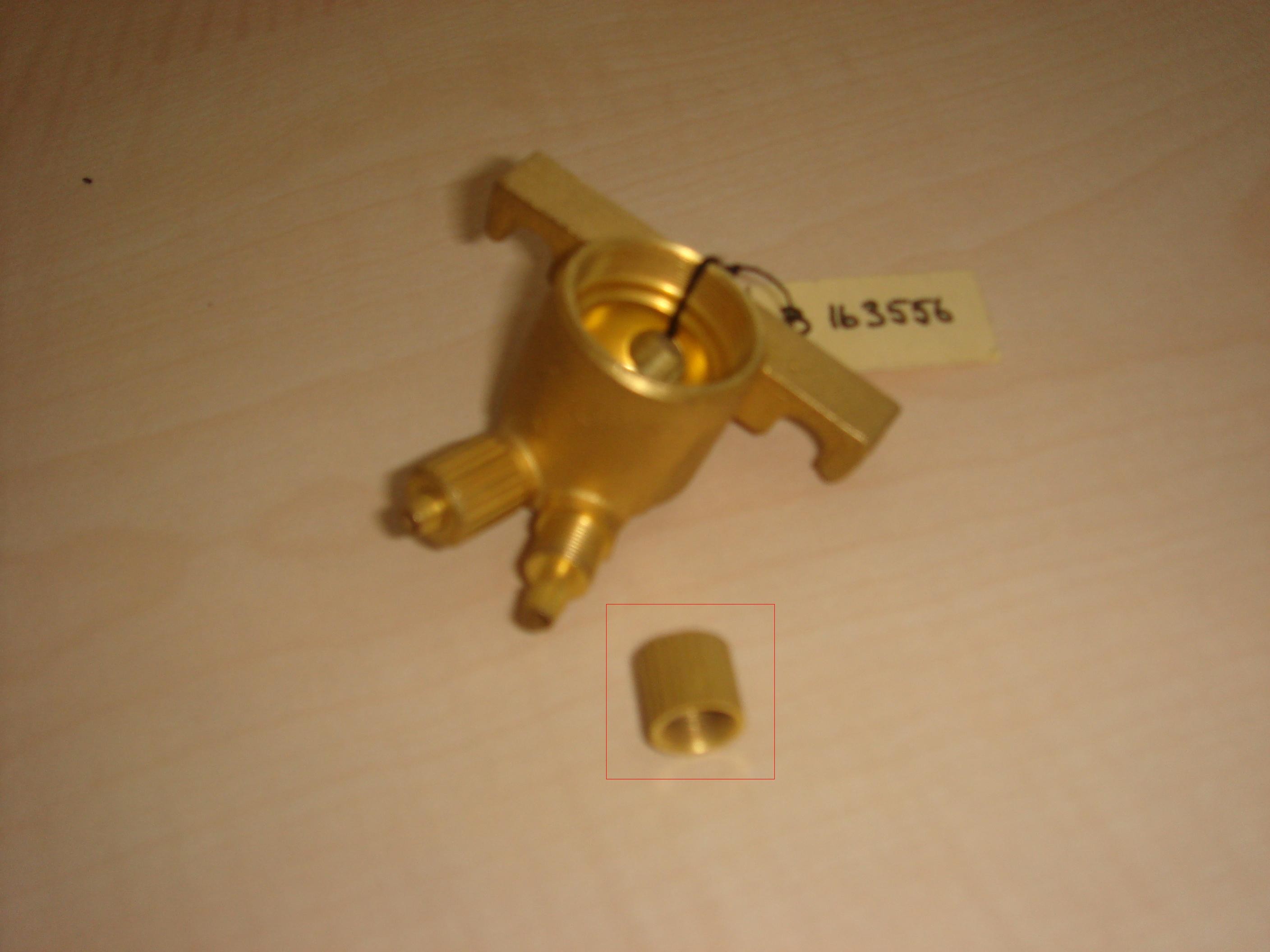 B 163295 VENTİL HORTUM TUTUCU SOMUN